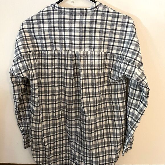 MADEWELL FLANNEL, WHITE/NAVY Sz Medium (1013) - Picture 4 of 4